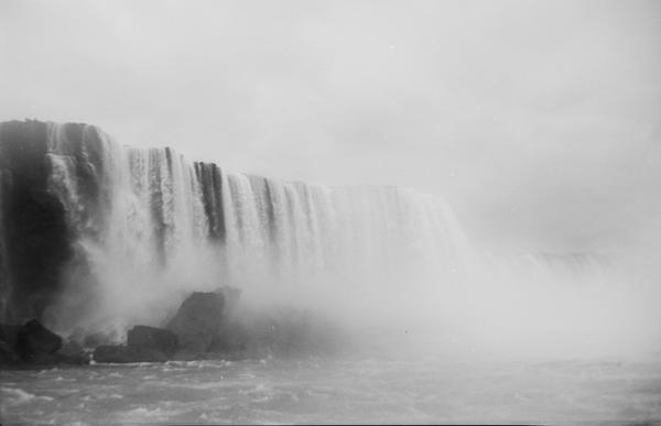 album Niagara Falls